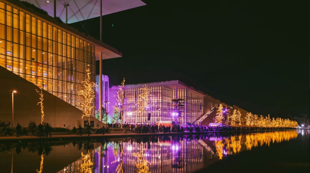  Tο Κέντρο Πολιτισμού Ίδρυμα Σταύρος Νιάρχος μεταμορφώθηκε σ’ ένα φωτεινό τόπο γιορτής