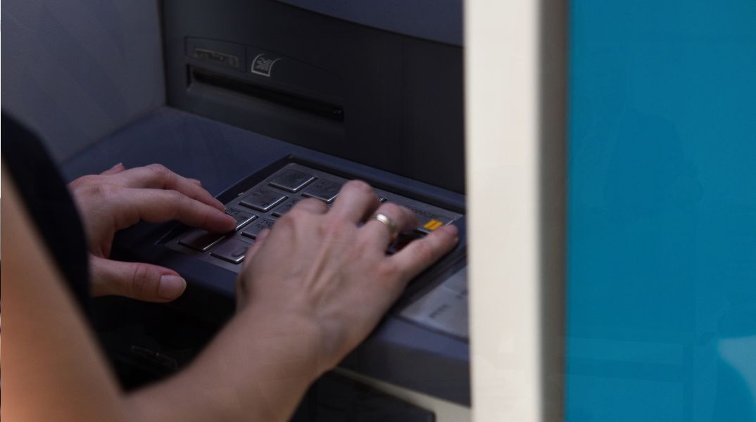 Πληρωμές από τον e-ΕΦΚΑ και τη ΔΥΠΑ έως τις 16 Αυγούστου