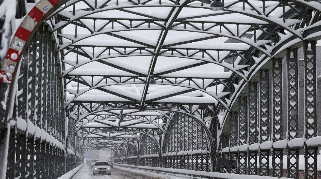 Στο έλεος του χιονιά η Γερμανία - Έκλεισε το αεροδρόμιο του Μονάχου
