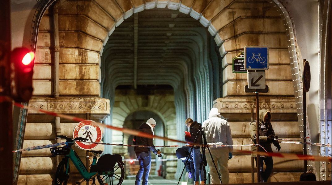 Ποιος είναι ο 26χρονος δράστης της αιματηρής επίθεσης στο Παρίσι