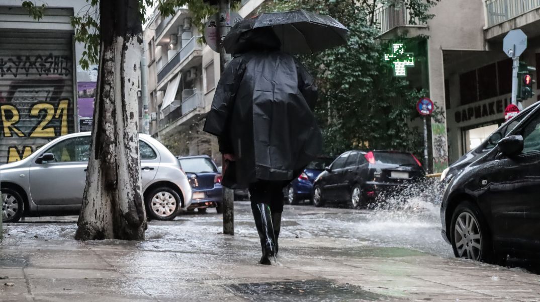 Έρχονται βροχές και καταιγίδες τις επόμενες ώρες 