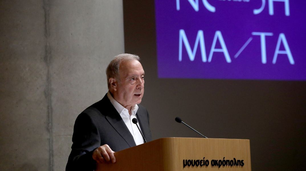 «Νοήματα» στο Μουσείο Ακρόπολης: Ο διευθυντής του μουσείου Νίκος Σταμπολίδης παρουσίασε τη νέα έκθεση - Η αναφορά του στο θέμα των Γλυπτών του Παρθενώνα.