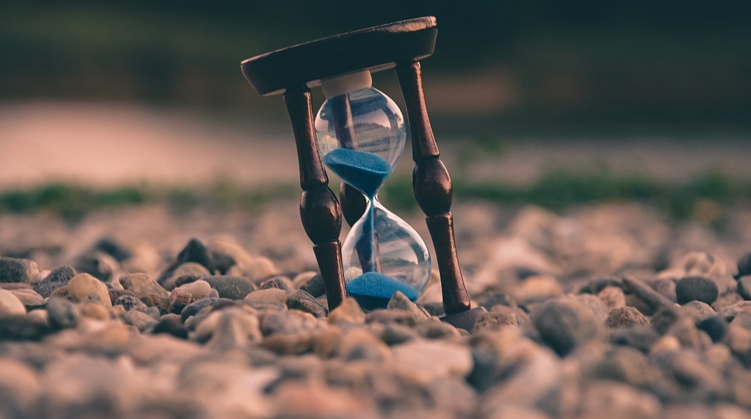 Γιατί φοβόμαστε να σπαταλήσουμε τον χρόνο μας;	