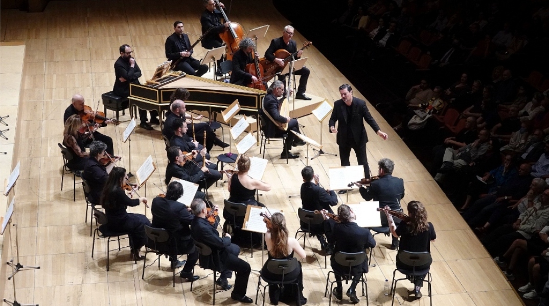 Η Καμεράτα σε διεύθυνση του Γιώργου Πέτρου