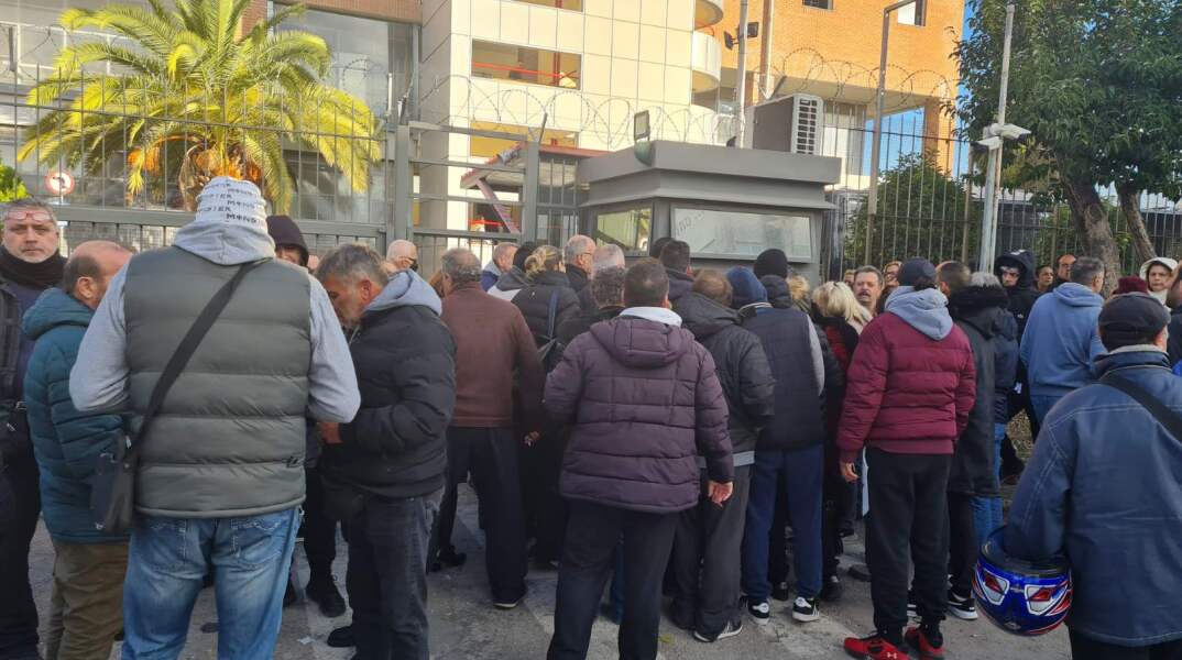 Καταγγελίες για ξυλοδαρμούς από γονείς προσαχθέντων για τα επεισόδια στο Ρέντη