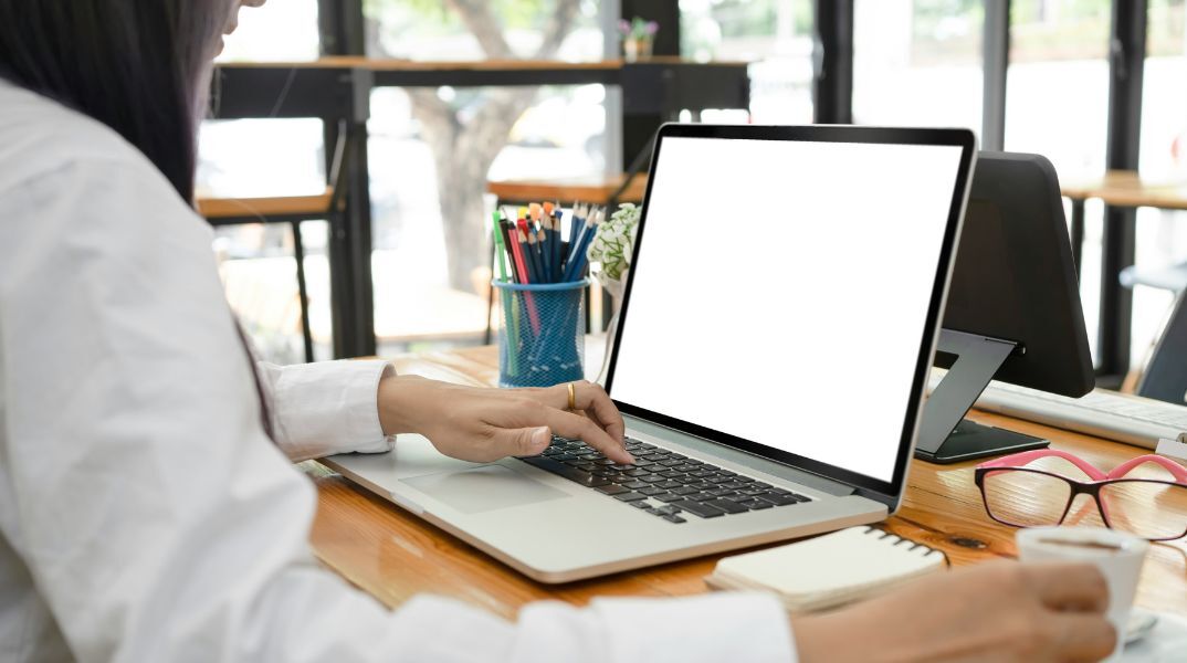 Έρευνα της ΕΛΣΤΑΤ: Aύξηση κατά 54,4% των νοικοκυριών της χώρας που έχουν πρόσβαση στο διαδίκτυο από την κατοικία τους, σε σύγκριση με το 2013.