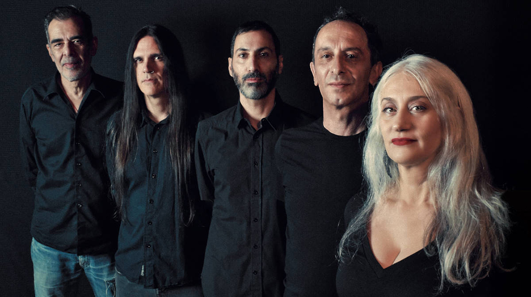 Thee Holy Strangers, Fuzzrider και The Jet Black στο An Club