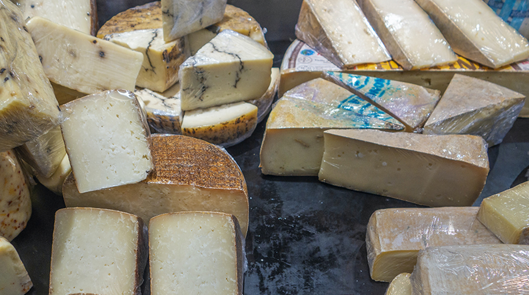 Ποια είναι τα ελληνικά και ξένα Π.Ο.Π τυριά; 