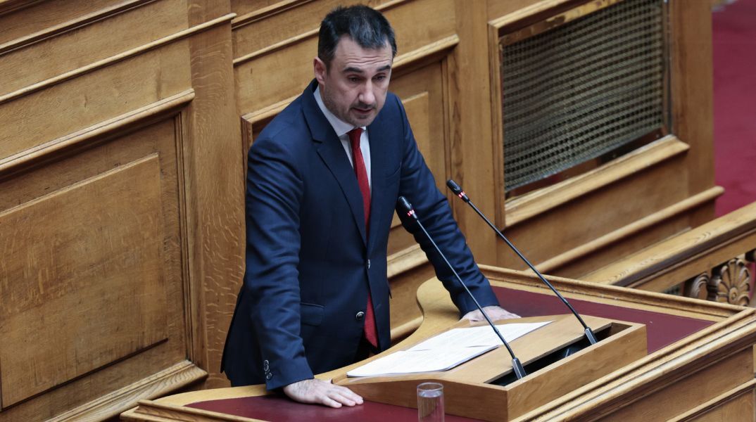Χαρίτσης: Η πλειοψηφία των δανείων από το Ταμείο Ανάκαμψης  σε 36 επιχειρηματικούς ομίλους 