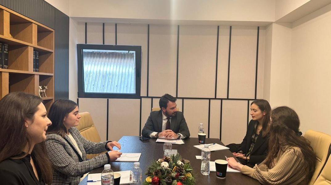 280ad960-4b71-4cf2-9b36-8cca1b50b8ce