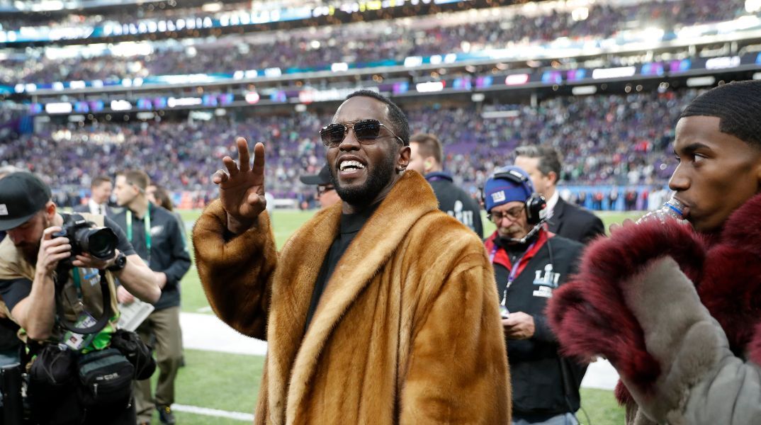 Σον «Diddy» Κομπς: Ακυρώθηκε ριάλιτι για την οικογένεια του μεγιστάνα της μουσικής - Αντιμετωπίζει κατηγορίες για σεξουαλική επίθεση και ομαδικό βιασμό.