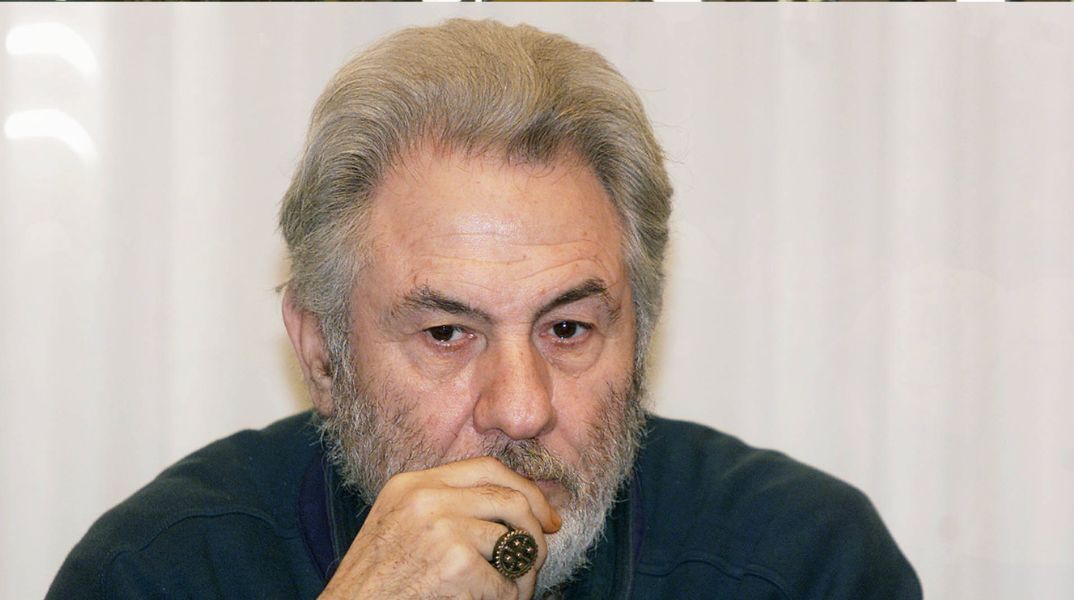 Το συλληπήριο μήνυμα της υπουργού Πολιτισμού για την απώλεια του σπουδαίου θεατράνθρωπου