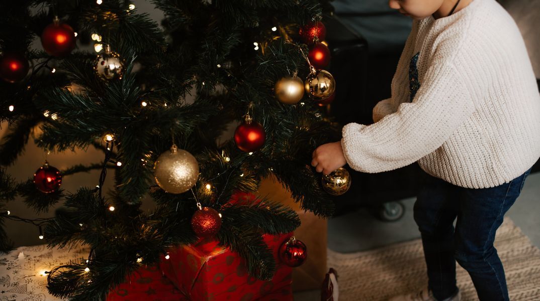 Χριστούγεννα 2023: Πότε κλείνουν και πότε ανοίγουν τα σχολεία μετά τις διακοπές 