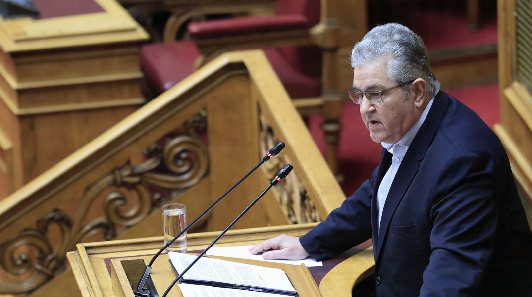 Προϋπολογισμός 2024: Η ομιλία του Δημήτρη Κουτσούμπα στη Βουλή και το σχόλιο για Κασσελάκη