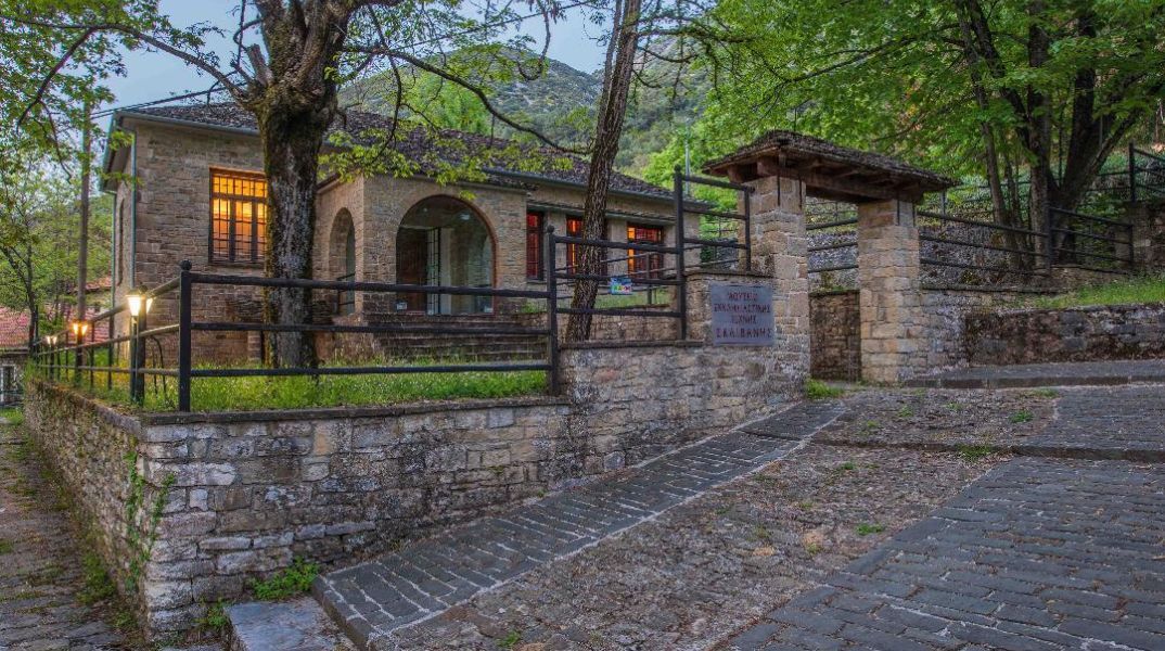 Σκλίβανη: Το ορεινό χωριό της Ηπείρου είναι πυρήνας ιστορίας, πολιτισμού και εκκλησιαστικής τέχνης - Τα μνημεία του οικισμού.