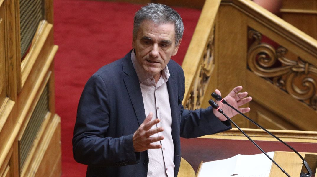 Boυλή - Προϋπολογισμός 2024: Κριτική στην κυβέρνηση από τον Ευκλείδη Τσακαλώτο - Τι δήλωσε ο κοινοβουλευτικός εκπρόσωπος της Νέας Αριστεράς.