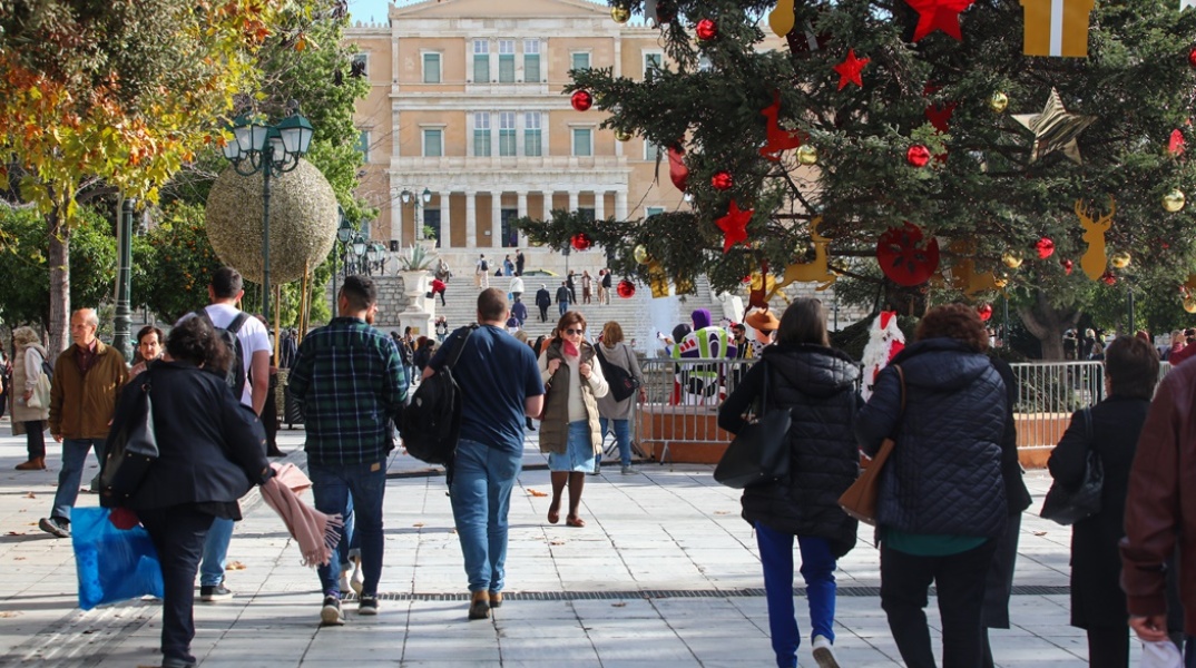 Economist: Πρώτη θέση για την ελληνική οικονομία το 2023