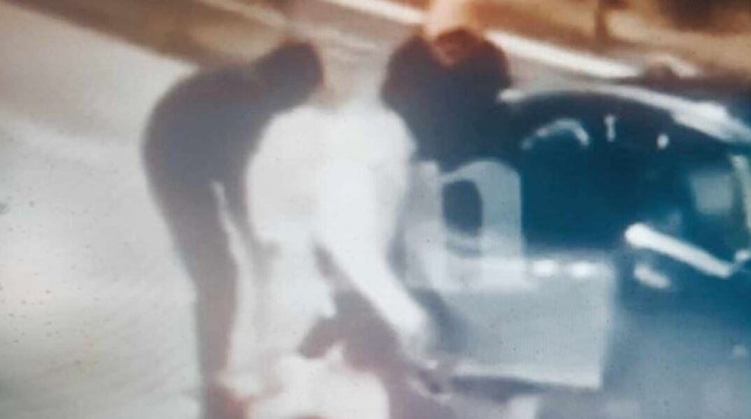 Απόπειρα αρπαγής γυναίκας στη μέση του δρόμου στην Πάτρα