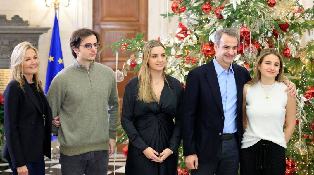 Κάλαντα από το Καστελλόριζο άκουσε ο Κυριάκος Μητσοτάκης