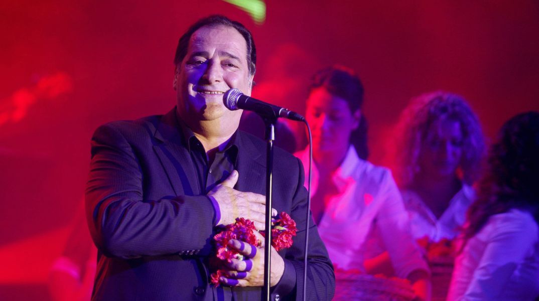 Βασίλης Καρράς: Σίγησε για πάντα η φωνή του λαϊκού τραγουδιστή