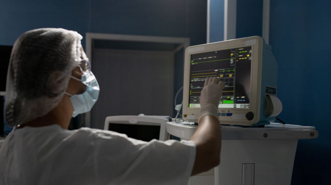 Αγωνία για την 17χρονη που υπέστη αλλεργικό σοκ