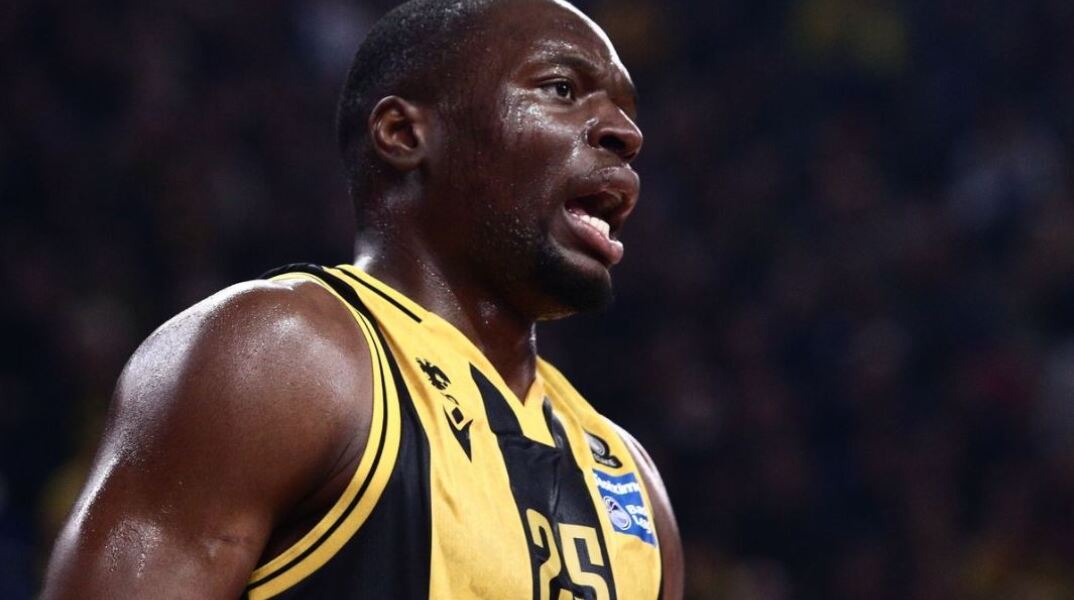 ΑΕΚ: Παρελθόν ο Φιόντου Καμπενγκέλε