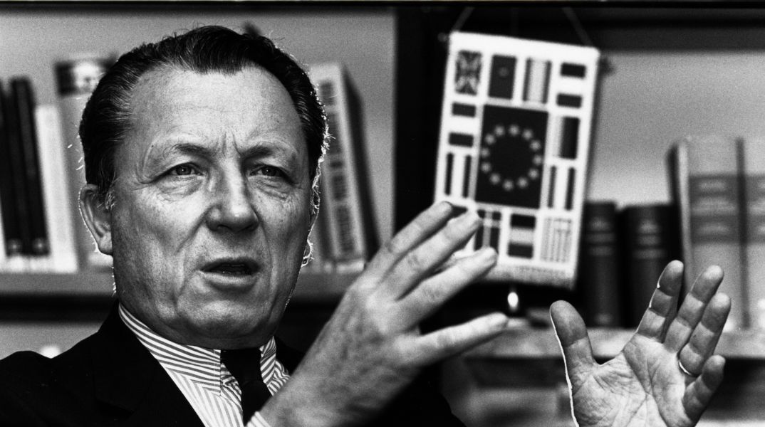 Η Ευρώπη αποχαιρετά τον μεγάλο αρχιτέκτονα της Ζακ Ντελόρ