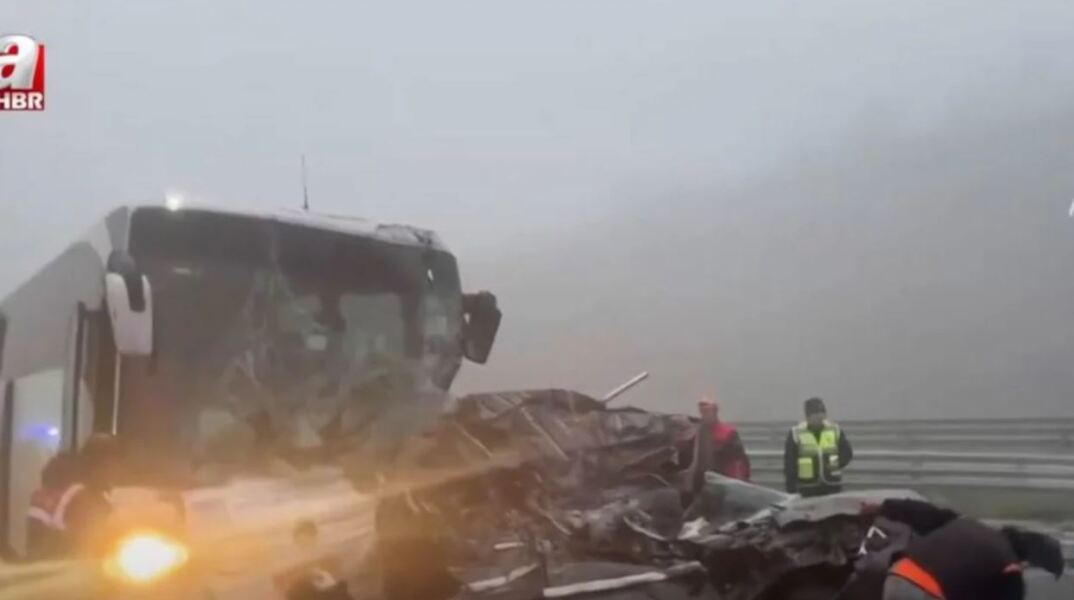 Έντεκα νεκροί σε τροχαίο δυστύχημα στην Τουρκία