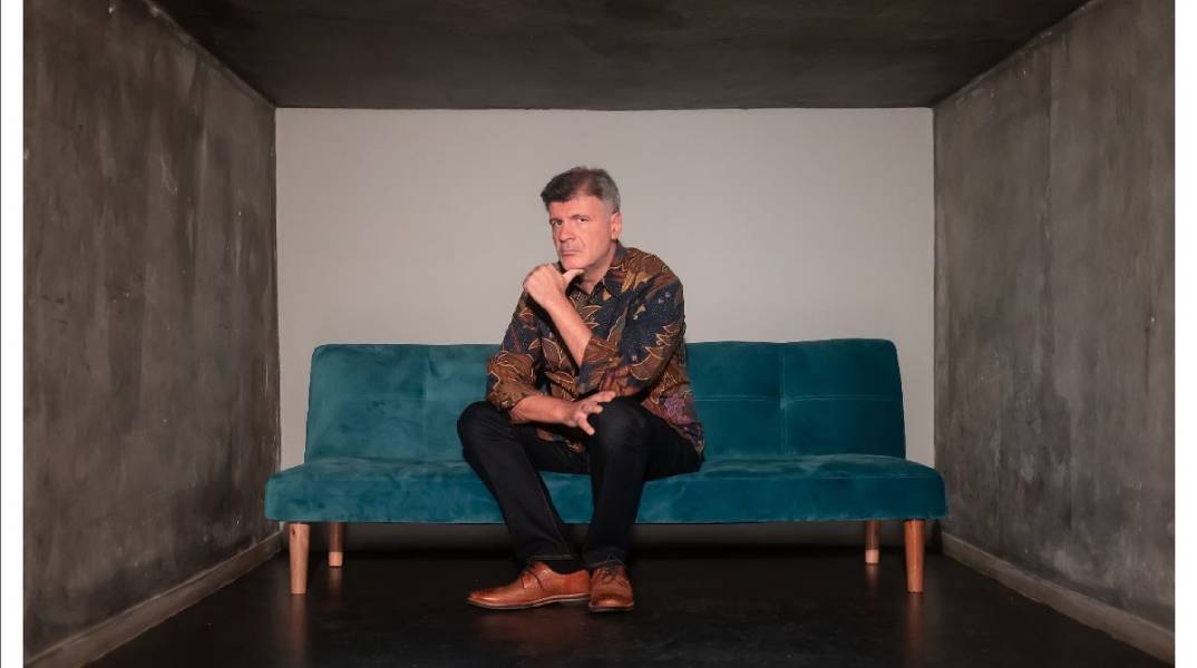 Ο Φοίβος Δεληβοριάς στο Κύτταρο