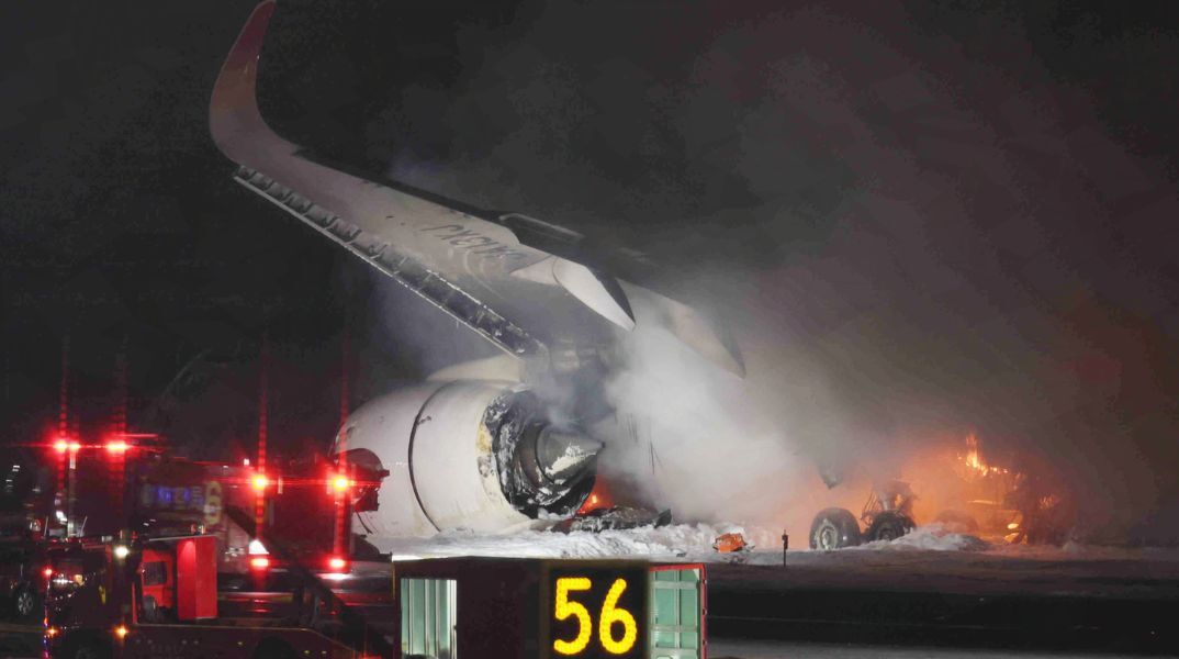 Ιαπωνία: Νέα στοιχεία στο φως για το φλεγόμενο αεροσκάφος