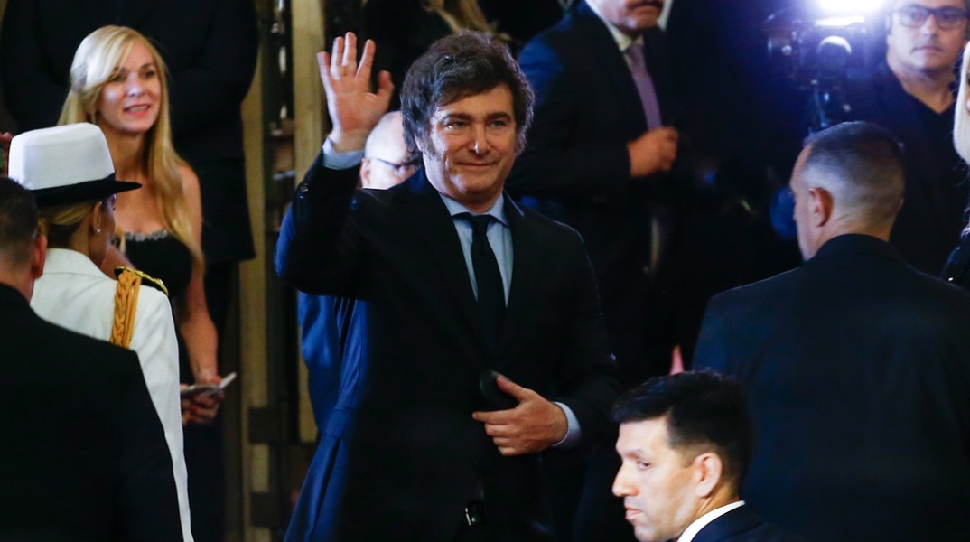 Ο νέος πρόεδρος της Αργεντινής, Χαβιέ Μιλέι και φέρνει αλλαγές στη χώρα 