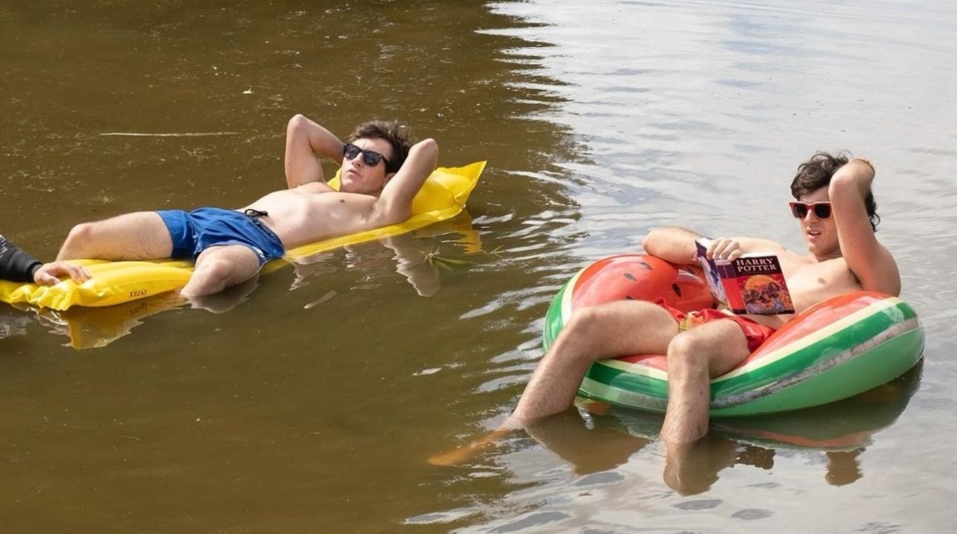 Saltburn, New Year Resolutions και η μεγαλύτερη κοινωνική μελέτη για την ανθρώπινη ευτυχία