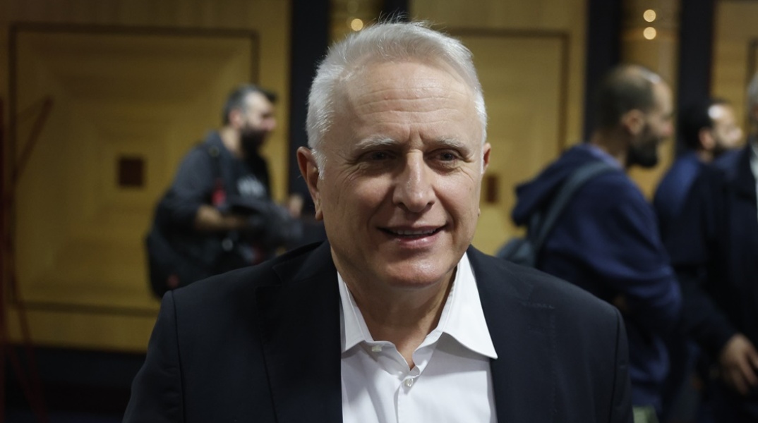 Ο Γιάννης Ραγκούσης