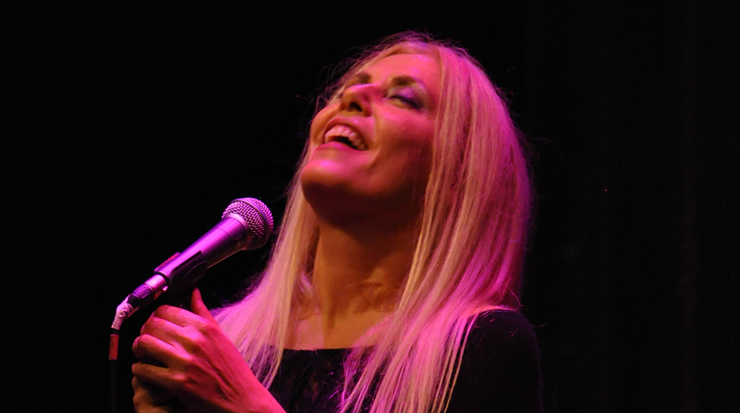 Η Θεοδοσία Τσάτσου στη Σφίγγα