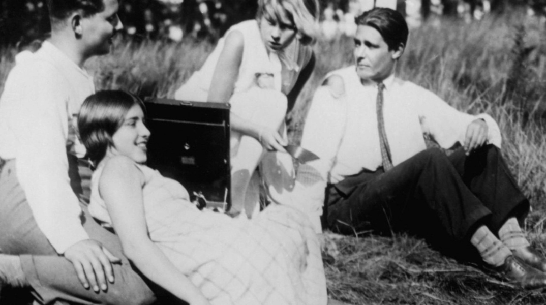 «Άνθρωποι την Κυριακή»: H Ταινιοθήκη της Ελλάδος παρουσιάζει την «ταινία-ορόσημο» του βωβού γερμανικού κινηματογράφου, αποκατεστημένη, συνοδεία πιάνου.