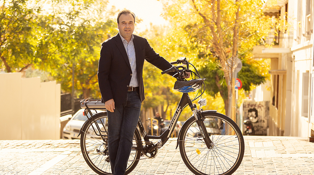 Δημήτρης Παπαστεργίου: Ο Υπουργός Ψηφιακής Διακυβέρνησης μιλάει στην Athens Voice