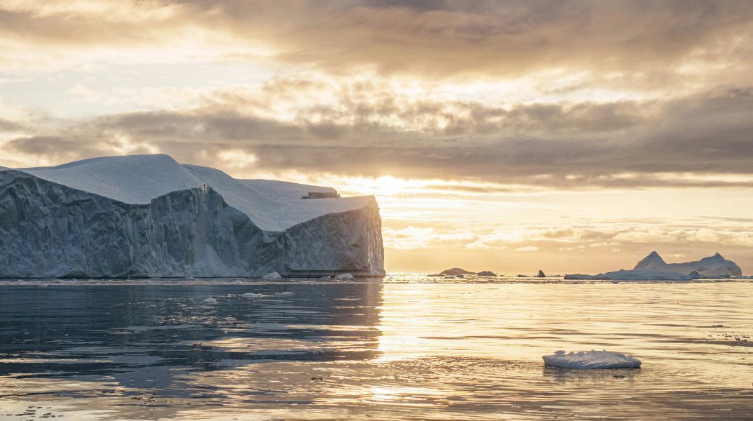 Η Γροιλανδία χάνει 30 εκατομμύρια τόνους πάγου την ώρα
