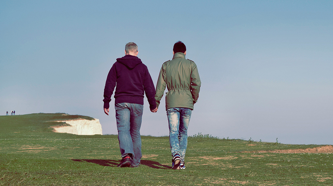 Ομόφυλα ζευγάρια: Εκπαιδεύοντας την παλιά Ελλάδα