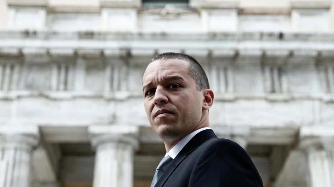 Διαμάχη για τη θέση του Ηλία Κασιδιάρη στο Δημοτικό Συμβούλιο της Αθήνας