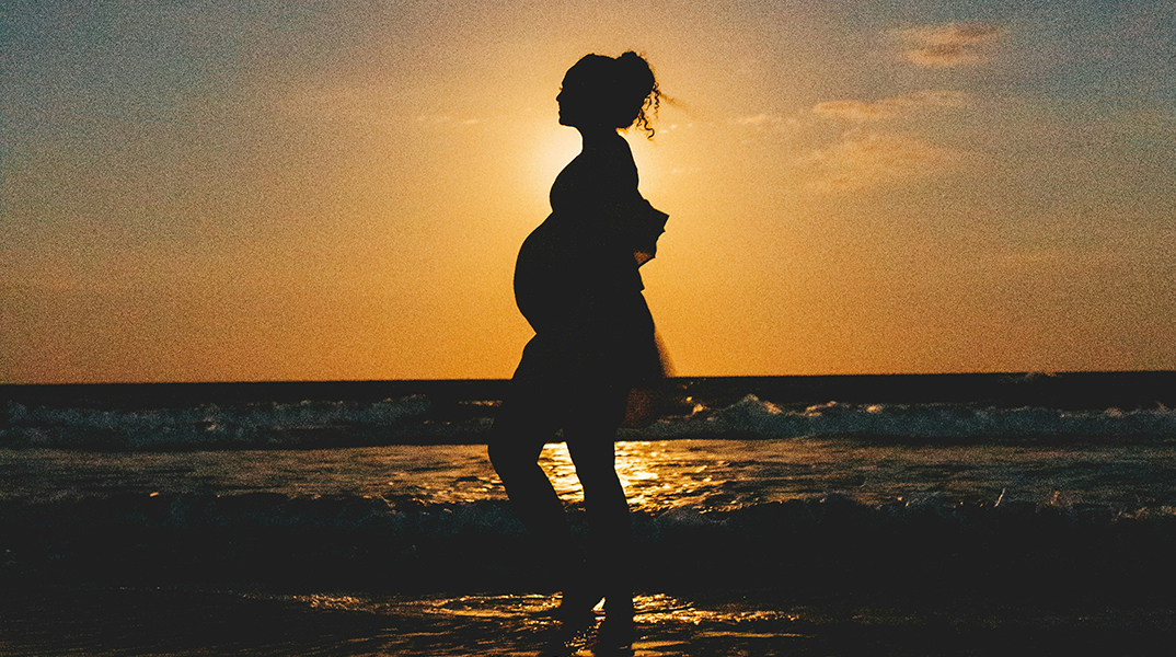 Παρένθετη μητρότητα: Υπέρ και κατά