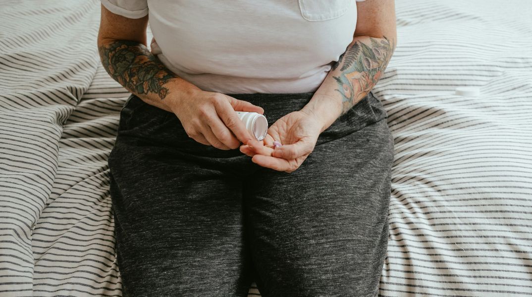 Θεσσαλονίκη: Σύλληψη 50χρονης φαρμακοποιού - Πουλούσε ναρκωτικά φάρμακα χωρίς κουπόνια - Εντοπίστηκαν 1820 δισκία σε έρευνα των αστυνομικών.