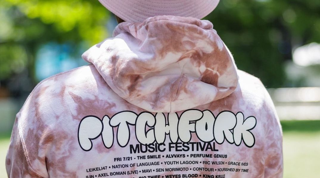 Pitchfork: Η δημοφιλής μουσική ιστοσελίδα πρόκειται να συγχωνευθεί με το ανδρικό περιοδικό GQ - Πολλά στελέχη αναμένεται να χάσουν τη δουλειά τους.