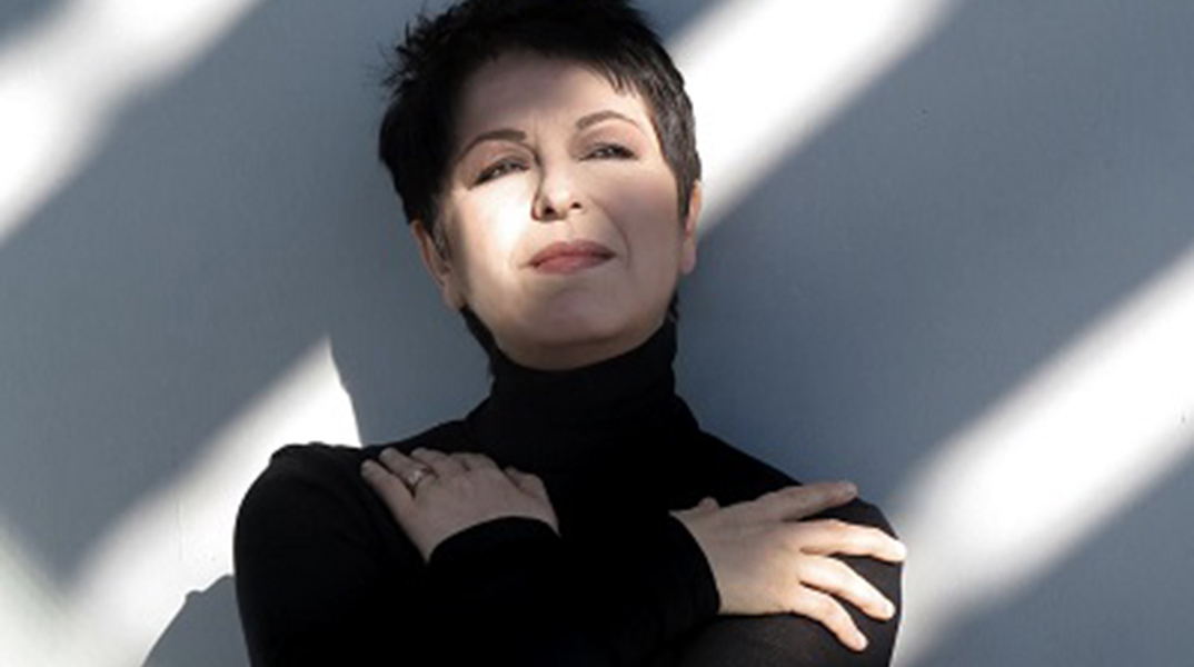 Σόνια Θεοδωρίδου: «Alma Latina» στον Φιλολογικό Σύλλογο Παρνασσός