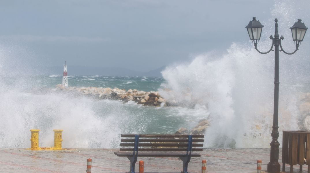 Απαγορευτικό απόπλου στα περισσότερα λιμάνια της χώρας