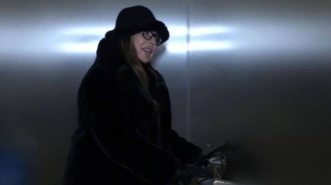 Η απάντηση της Άντζελας Δημητρίου για το αν μιλάει ή όχι με την κόρη της