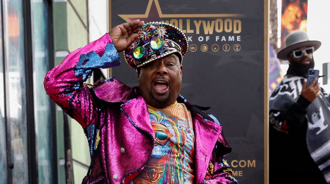 Ο πρωτοπόρος της funk Τζορτζ Κλίντον απέκτησε αστέρι στη Λεωφόρο της Δόξας του Χόλιγουντ - Η πορεία του στη Motown και η σπουδαία καριέρα με τους Funkadelic.