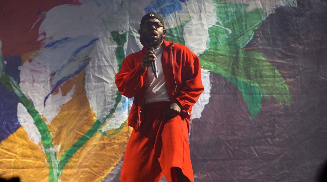 Κέντρικ Λαμάρ: Δημοσιοποίησε νέα μουσική σε ταινία μικρού μήκους για τη Chanel - Συνεργασία μεταξύ του γαλλικού γίγαντα της μόδας και της εταιρείας του ράπερ.