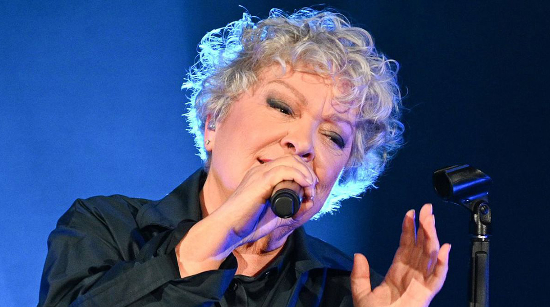 Η Τάνια Τσανακλίδου στο Θέατρο Άλσος