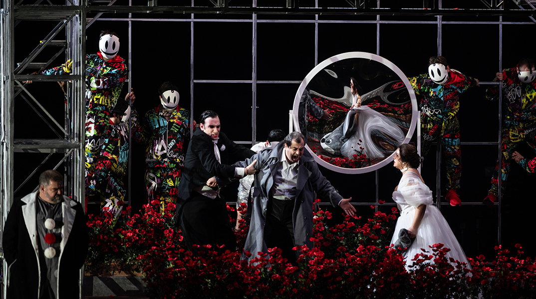 Ο Αρσέν Σογκομονιάν μιλάει για το οπερατικό δίπτυχο «Καβαλλερία ρουστικάνα/ Παλιάτσοι» στην ΕΛΣ