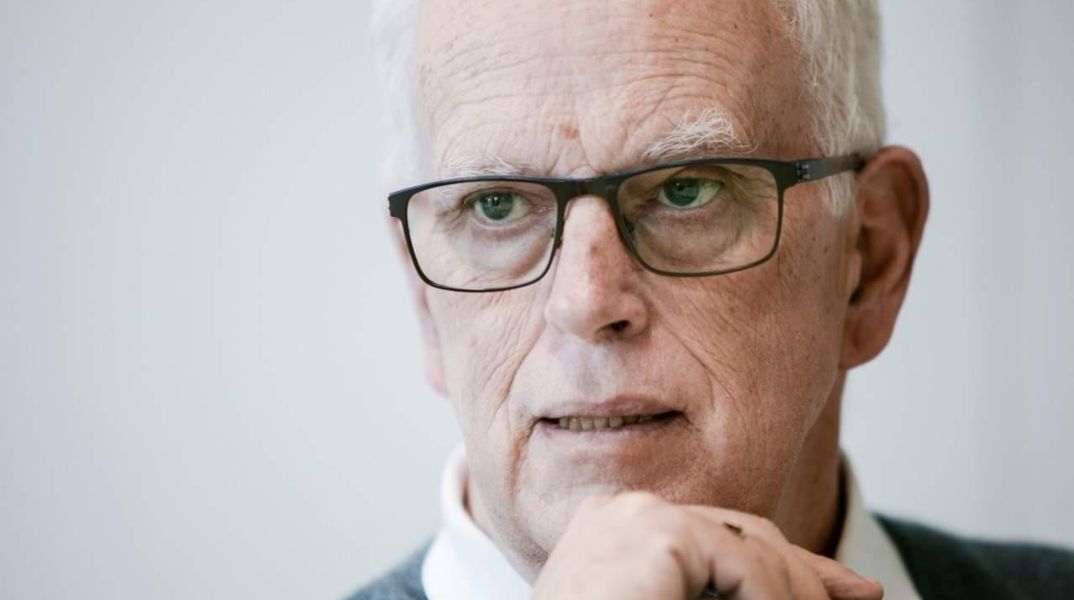 «Καλημέρα» στα ελληνικά μέσω βίντεο στέλνει στους Έλληνες θεατές ο γιος του Τσάρλι Τσάπλιν - Το Σάββατο 27 Ιανουαρίου Μέγαρο Μουσικής Αθηνών.